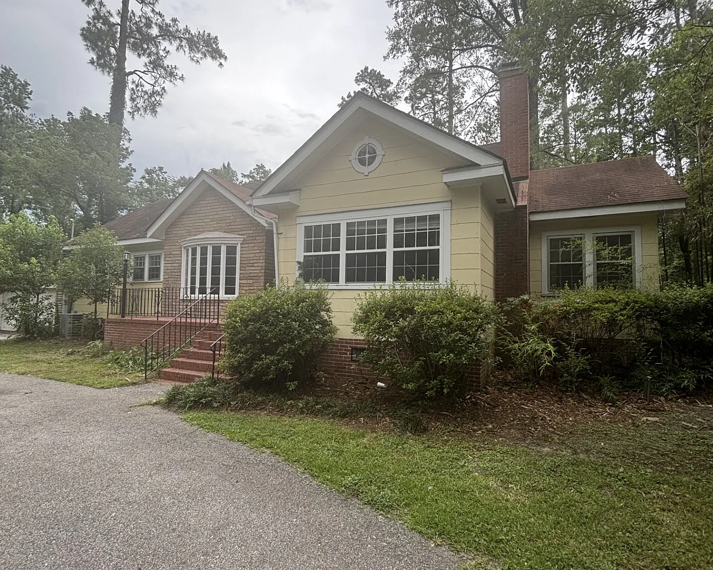 5 bed, 3154 sqft, $2,200 — Photo 1