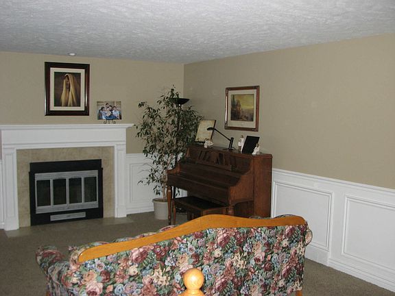 3rd image of 6698 S. Thimbleleaf Cir.