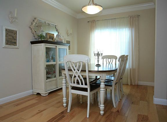 4th image of 17761 McLaughlin Ct