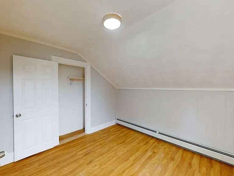 372 Hawkins St #3 — Photo 6