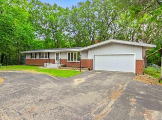 5127 N Karen Ct, Peoria, IL 61615