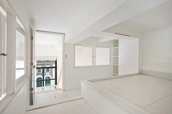 Rented by Nest Seekers International | media 9