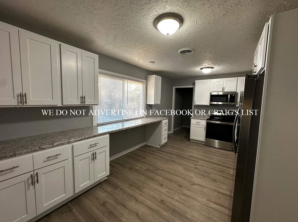 Malvern Cir, Fayetteville — Photo 3