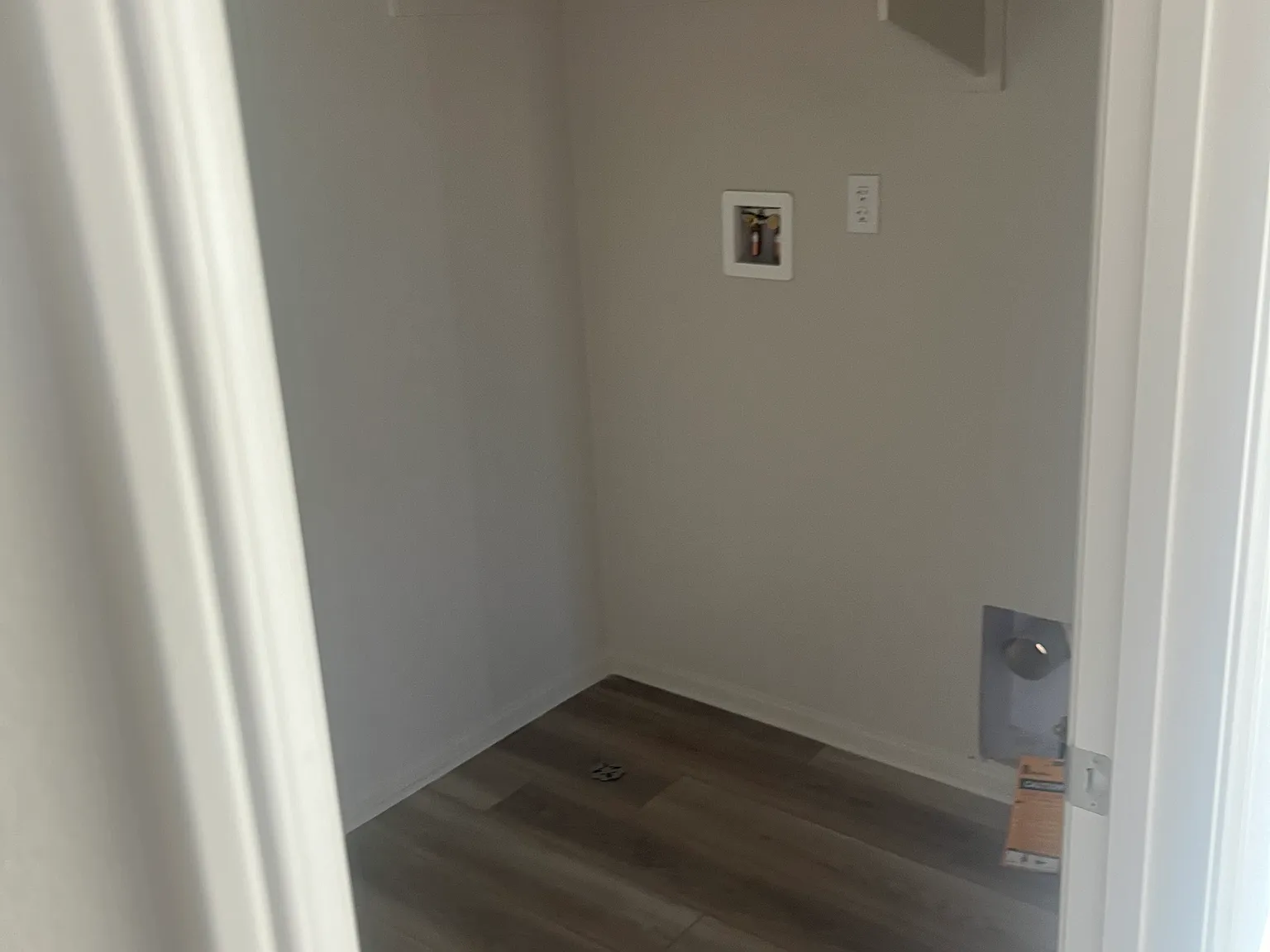 3 bed, 1731 sqft, $3,300 — Photo 2