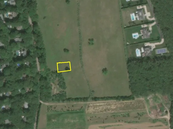 450 Seven Ponds Towd Rd, Water Mill, NY 11976