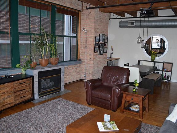 living/ dining room looking northwest