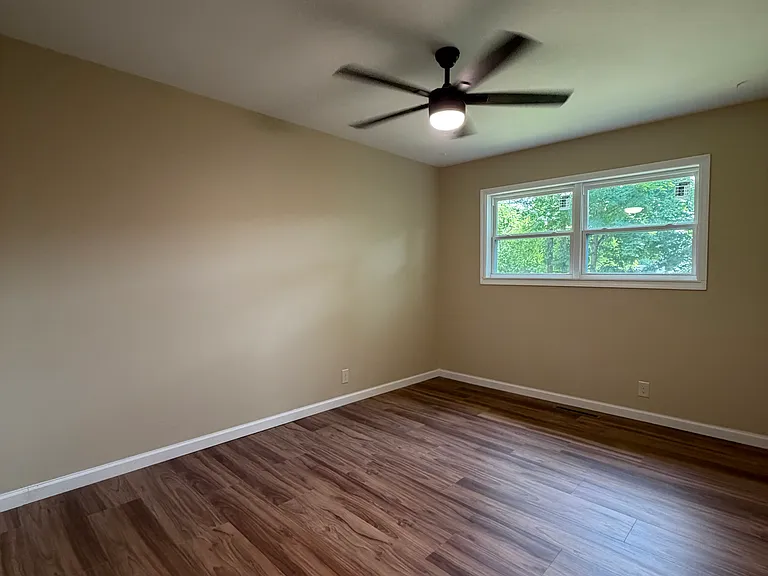 2313 Brown St — Photo 10