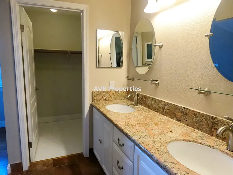 1337 Morning Glory Cir — Photo 5