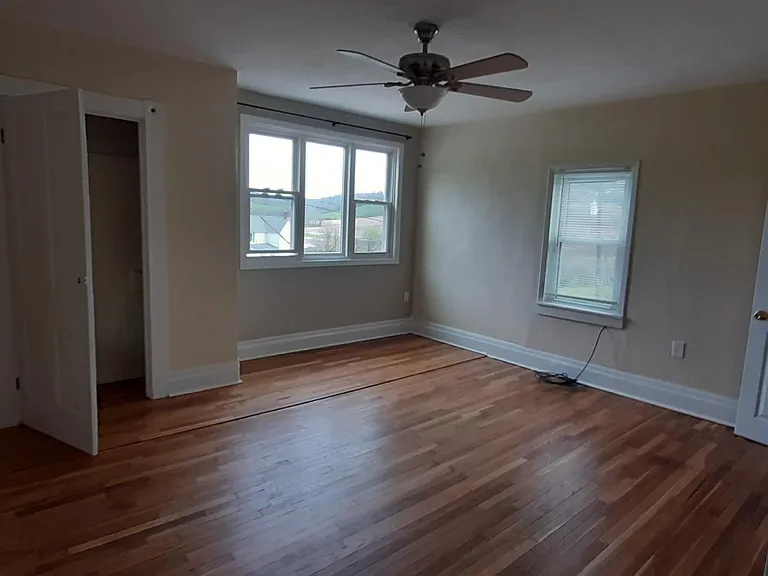 121 McKenna Ln — Photo 14