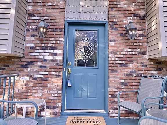 3rd image of 16 Briarwood Ave
