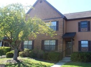 11 Fairway Ct, Lawrence Township, NJ 08648