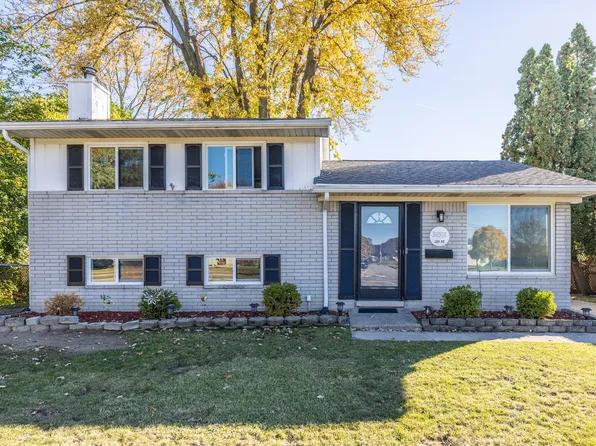 30501 Joy Rd, Westland, MI 48185