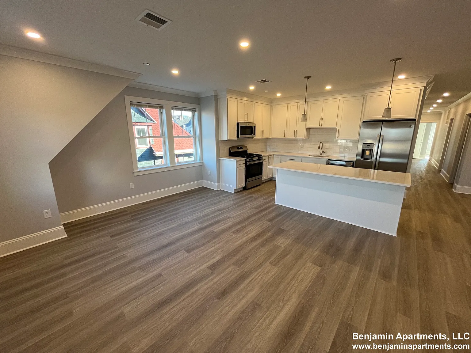 4 bed, $5,800 — Photo 3