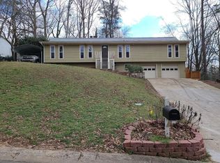 1537 Village Dr, Norcross, GA 30093