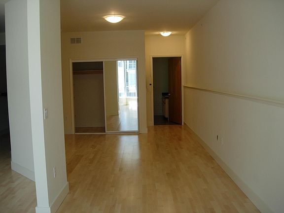 4th image of 1630 California St APT 201