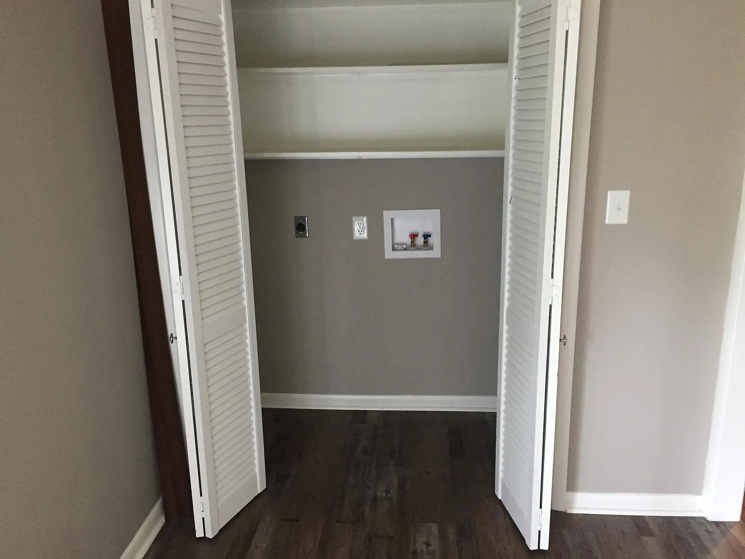 3 bed, 1.5 bath, 1450 sqft, $1,200 — Photo 4