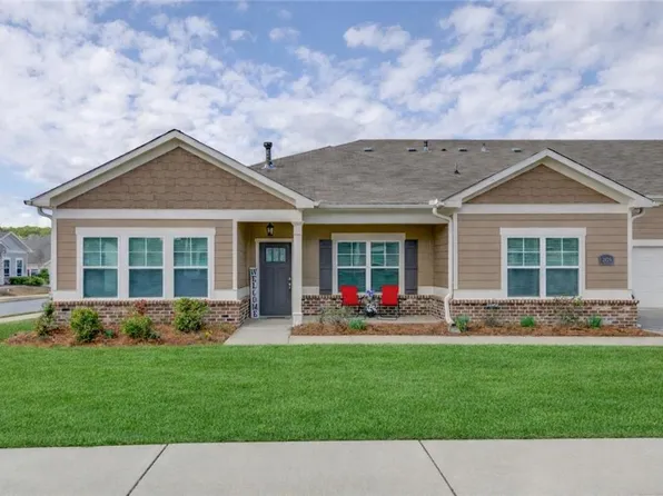 2929 Rambler Dr, Loganville, GA 30052