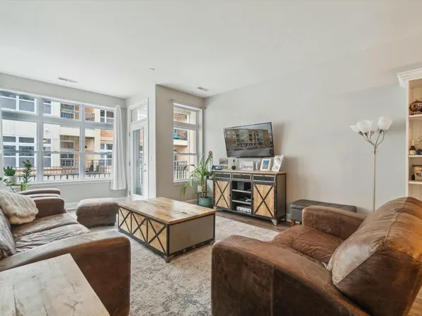 1925 North Water STREET #101, Milwaukee, WI 53202