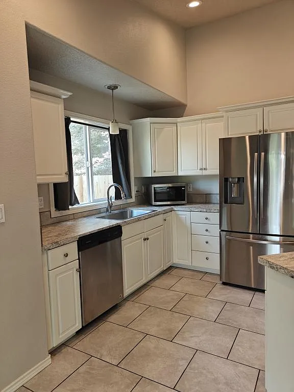 33378 SW Sequoia St — Photo 4