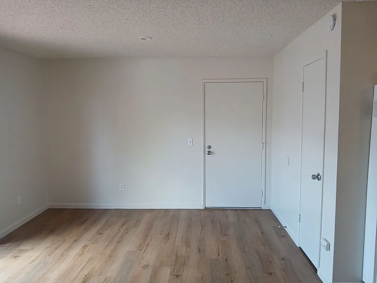 2101 Santa Ana Dr — Photo 3