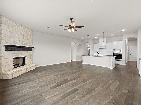 3rd image of 2476 Timber Hills Dr