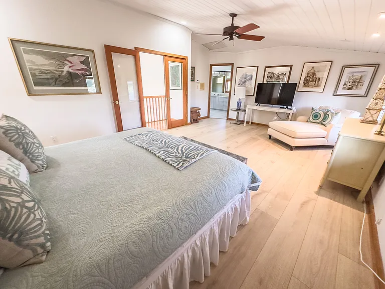 725 Conn Way — Photo 16