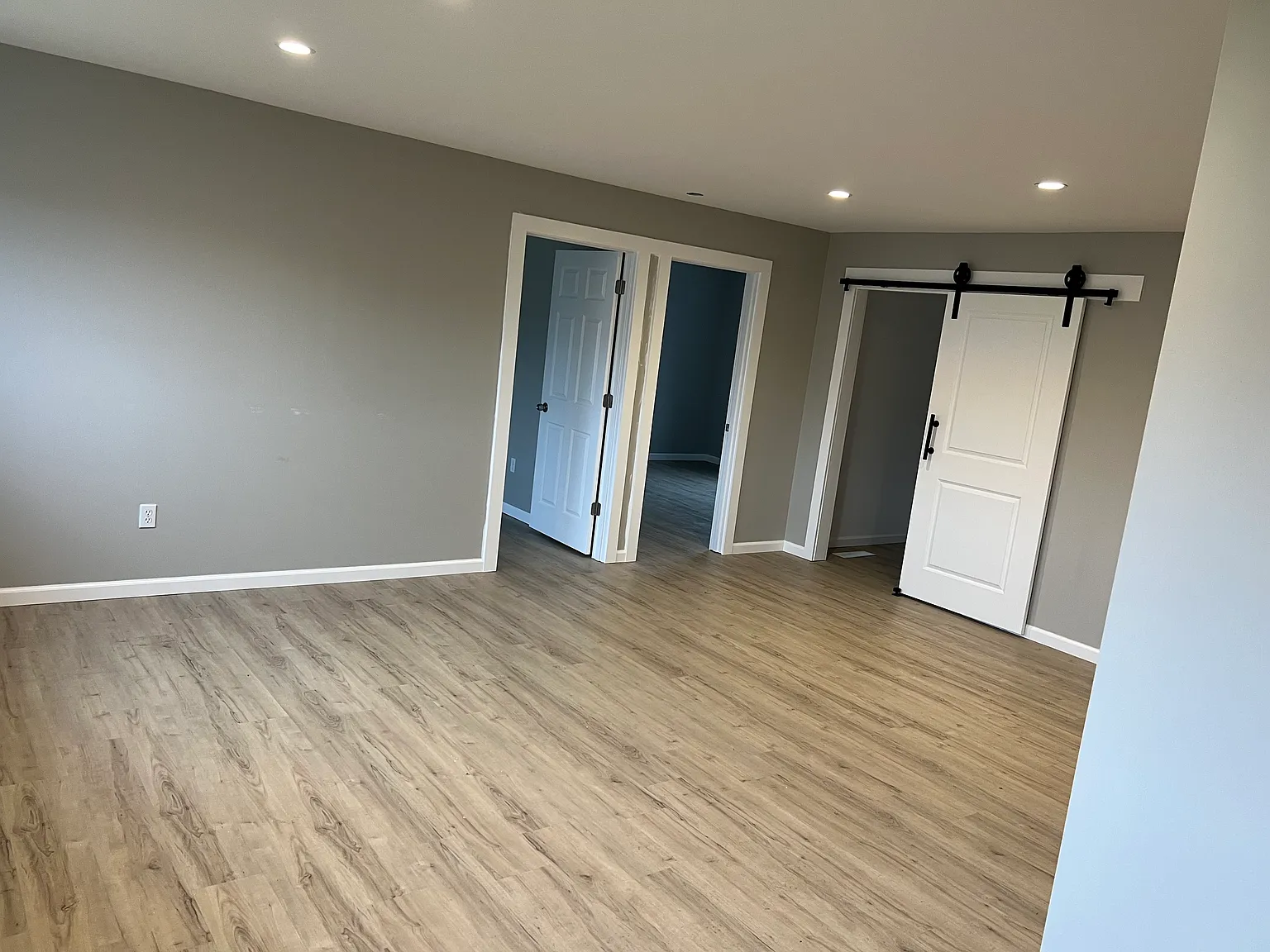 3529 Brandon St — Photo 1