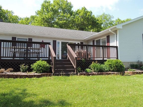 5th image of 1210 Lewisville Ln