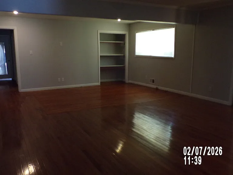 2705 Neptune Pl — Photo 6