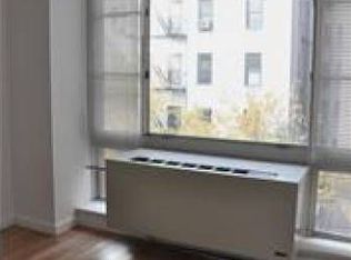 300 W 22nd St, New York, NY 10011