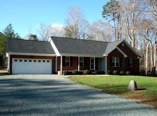 5283 Salem Woods Dr, Graham, NC 27253
