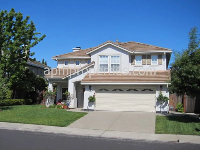 262 Stetson Dr photo 1