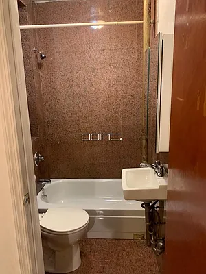 Rented by Point NYC | media 24