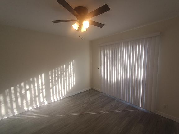 5th image of 825 W La Deney Dr