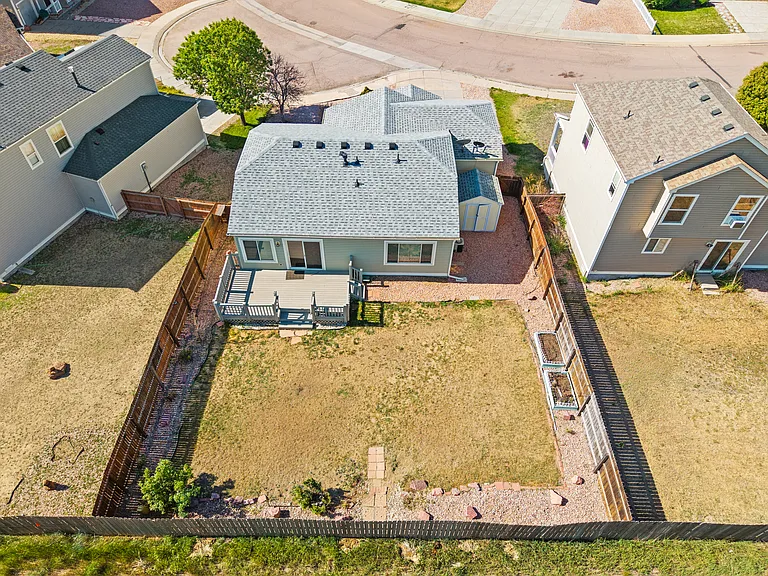 1355 Lords Hill Dr — Photo 34