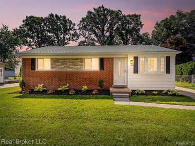 1358 Boyd St, Troy, MI, 48083