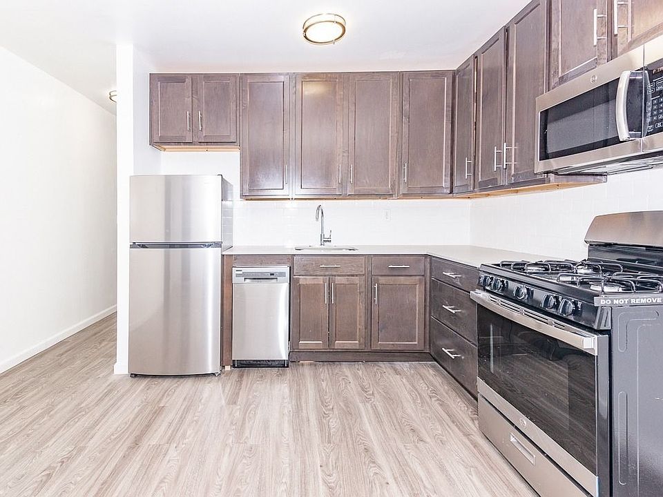 1st image of 25 Jefferson St #21