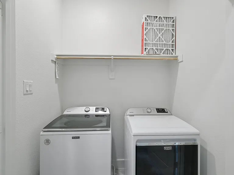 1741 W Cantey St — Photo 16
