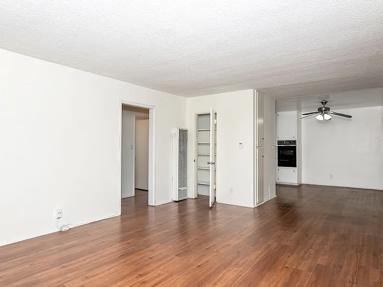 1256 Boynton St — Photo 9