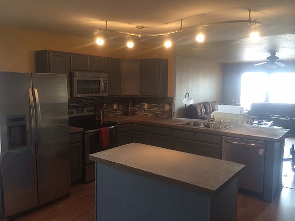 3rd image of 2703 Prairie Creek Dr