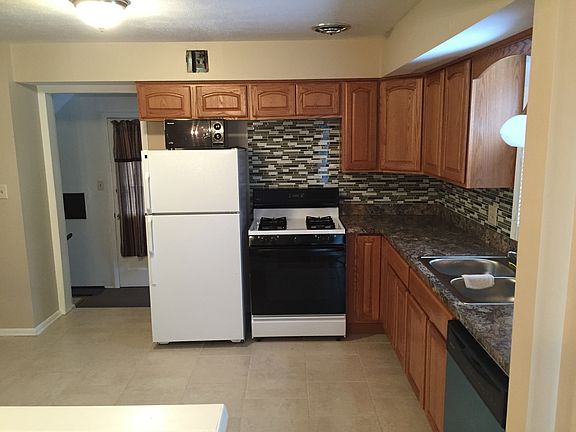 5th image of 20704 Gardenview Dr