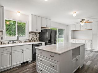 18 Coffey Cir, Madison, WI 53716