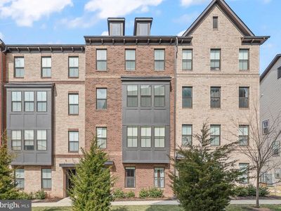 12367 Azure Ln #40, Fairfax, VA, 22033
