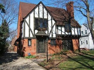 3260 Avalon Rd, Shaker Heights, OH 44120