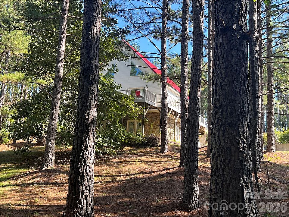 1st image of 651 Dills Rd