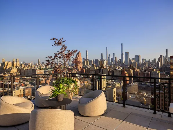211 W 84th St, New York, NY 10024