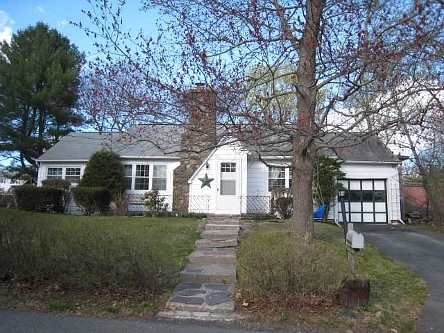 2nd image of 1 Dewey Ave