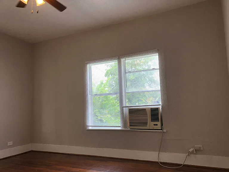 1132 W Cavalcade St — Photo 5