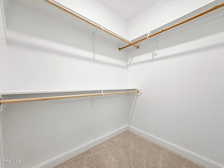 224 Wild Cherry Ln — Photo 16