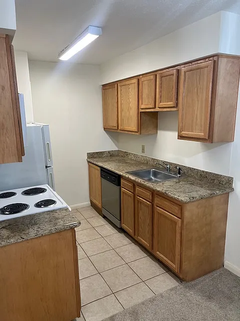6564 Fleur DeLis Apartments — Photo 4
